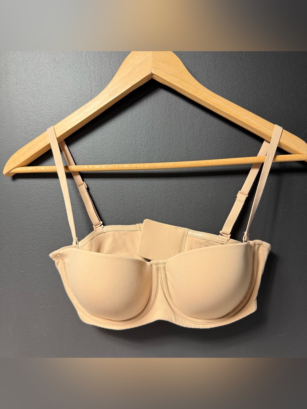 Fits Everybody Strapless Bra SKIMS